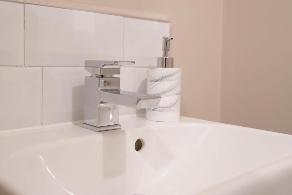 Holiday home Cosy 3 Bedroom In With Garden Birmingham